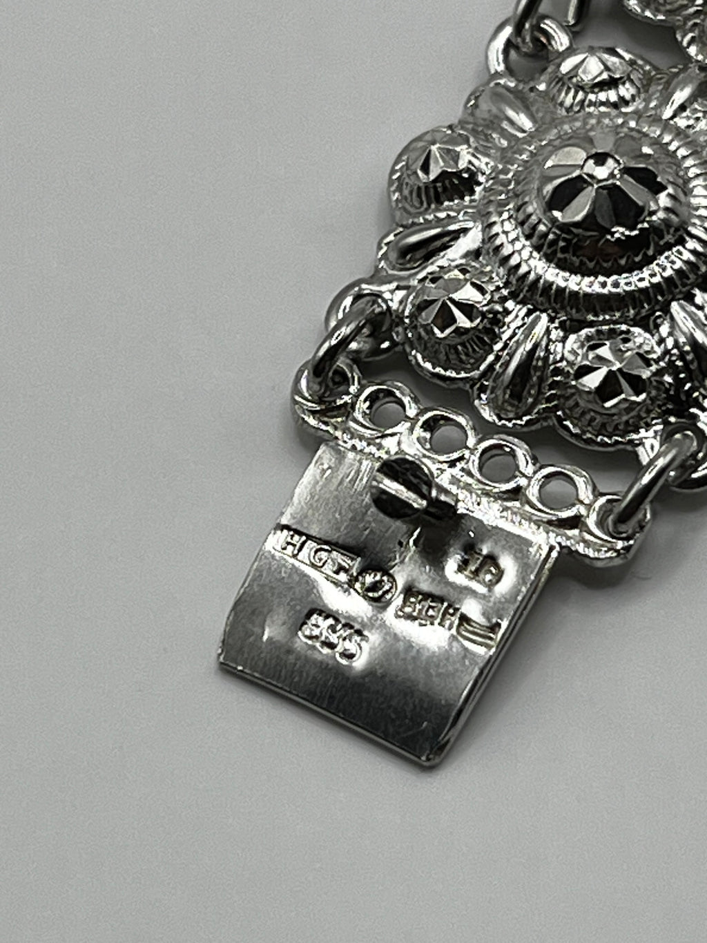 Vintage 813 Hopea Rannekoru L.Gunnari 16mm, 19cm