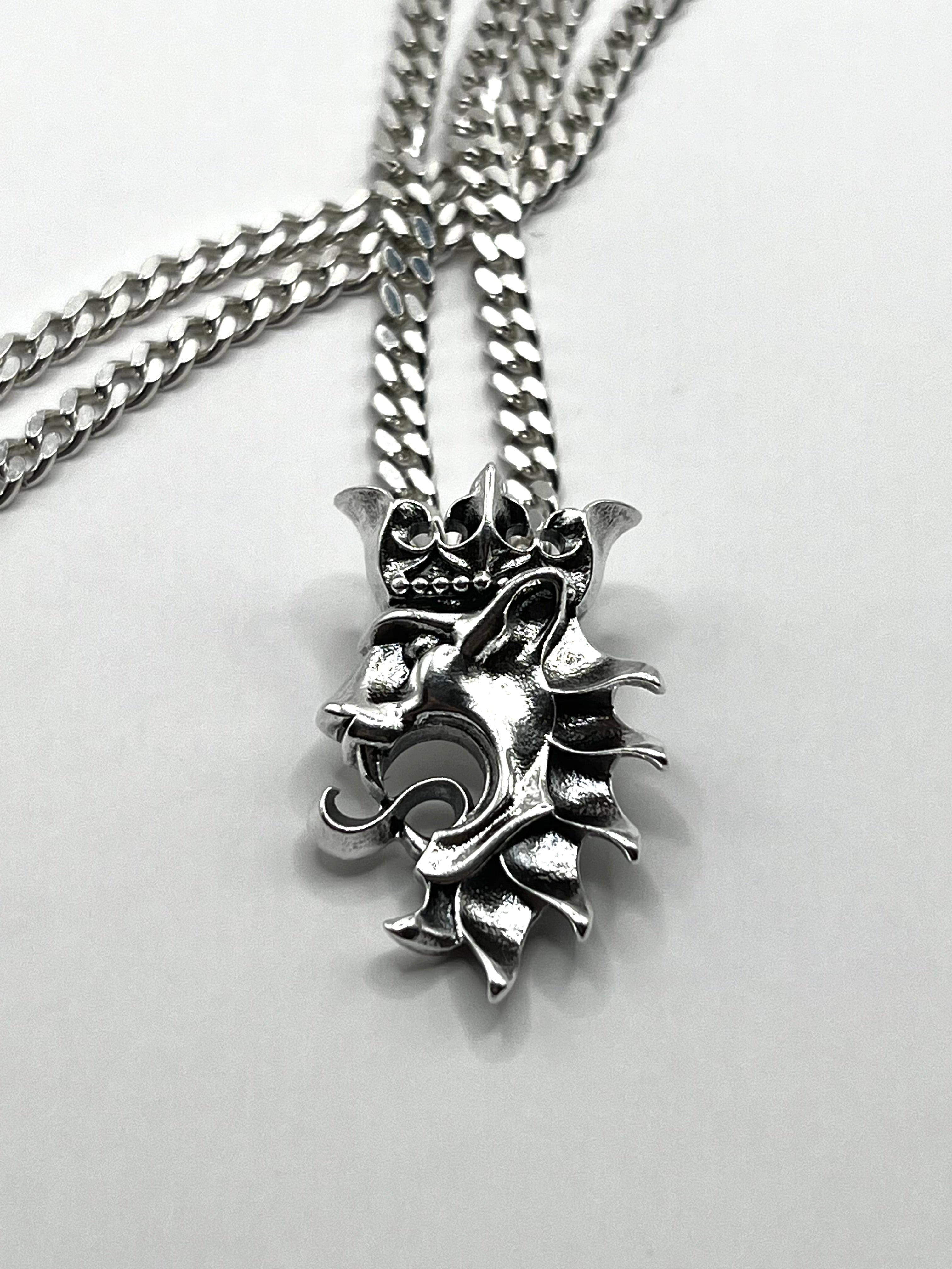 925 Hopea Lumoava Leijona-riipus Kaulaketjulla 3mm, 51cm