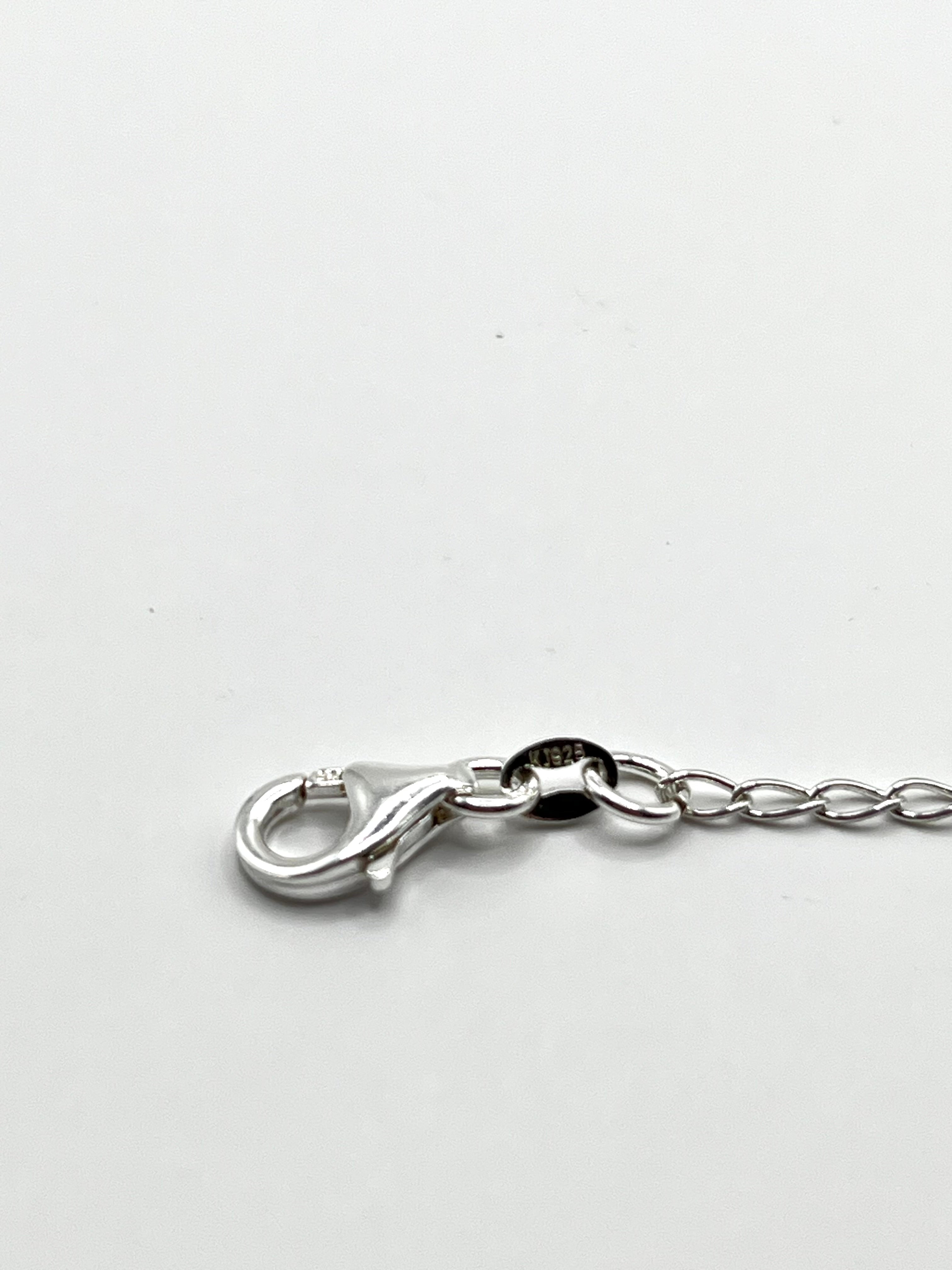 925 Hopea Rannekoru Riipuksilla 18cm