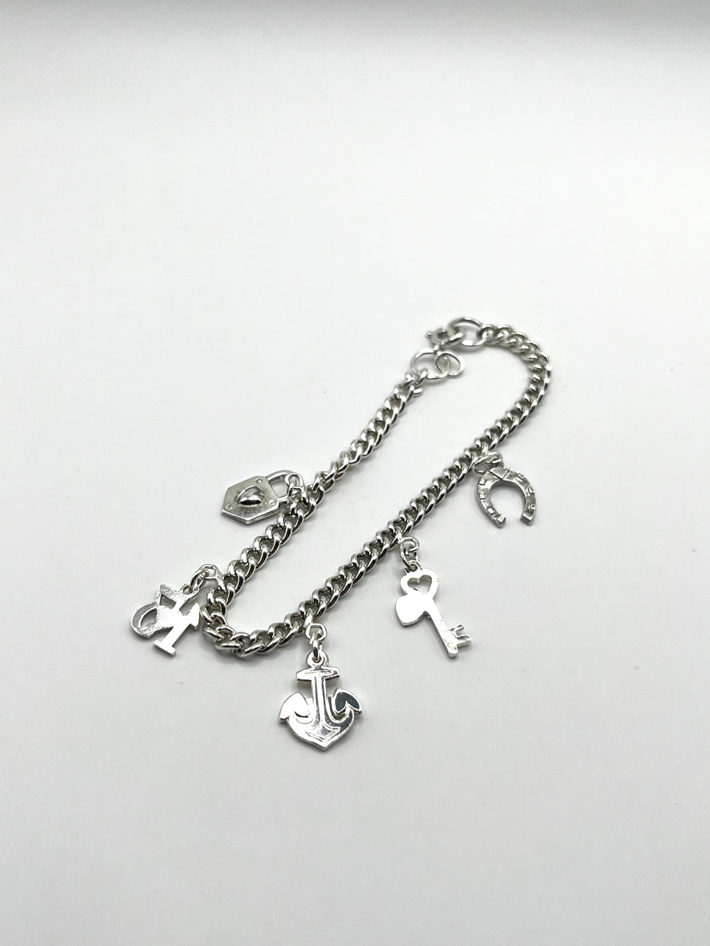 Vintage 830 Hopea Ranneketju Riipuksilla 3.5mm, 17cm