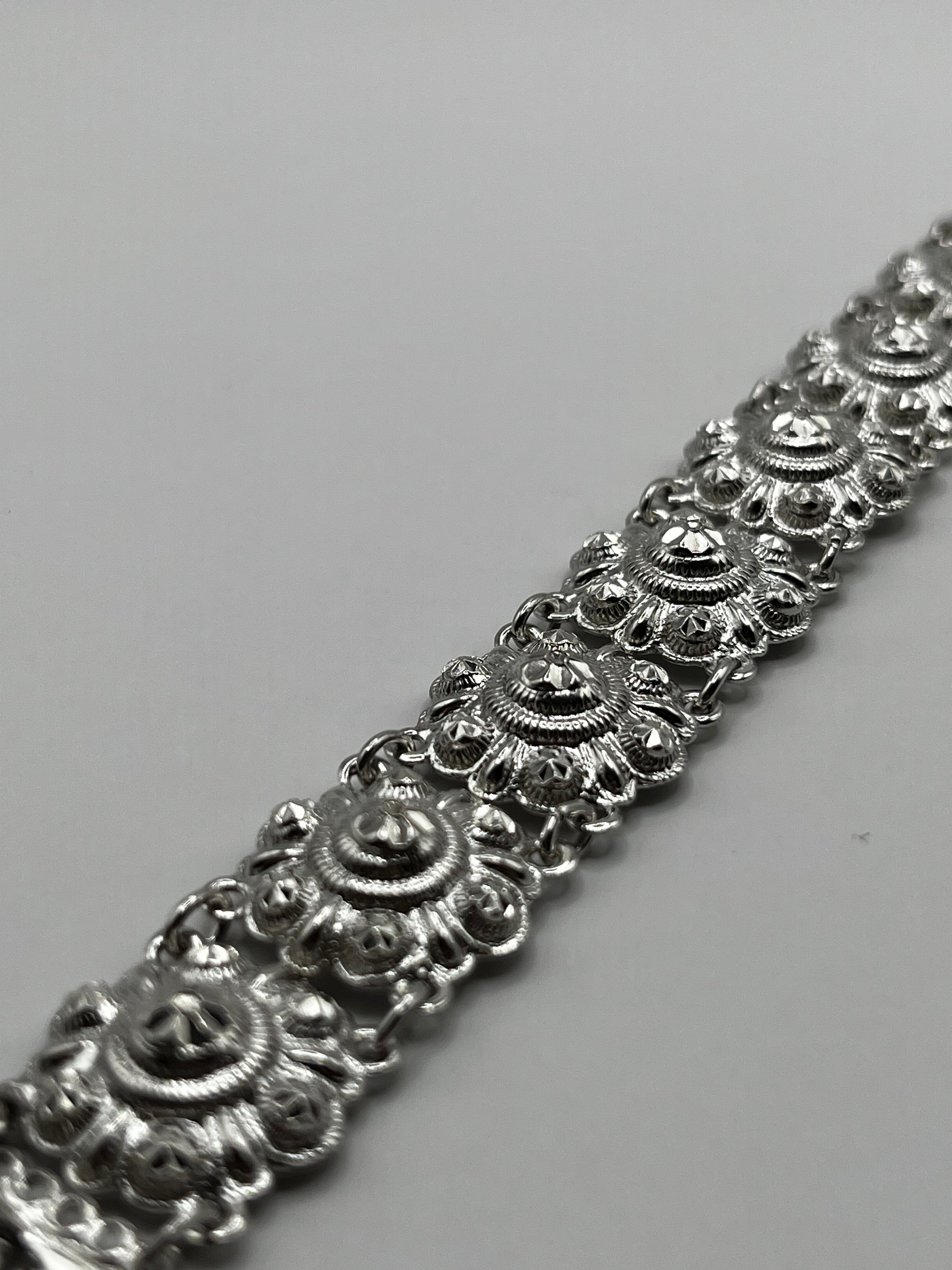 Vintage 813 Hopea Rannekoru L.Gunnari 16mm, 19cm