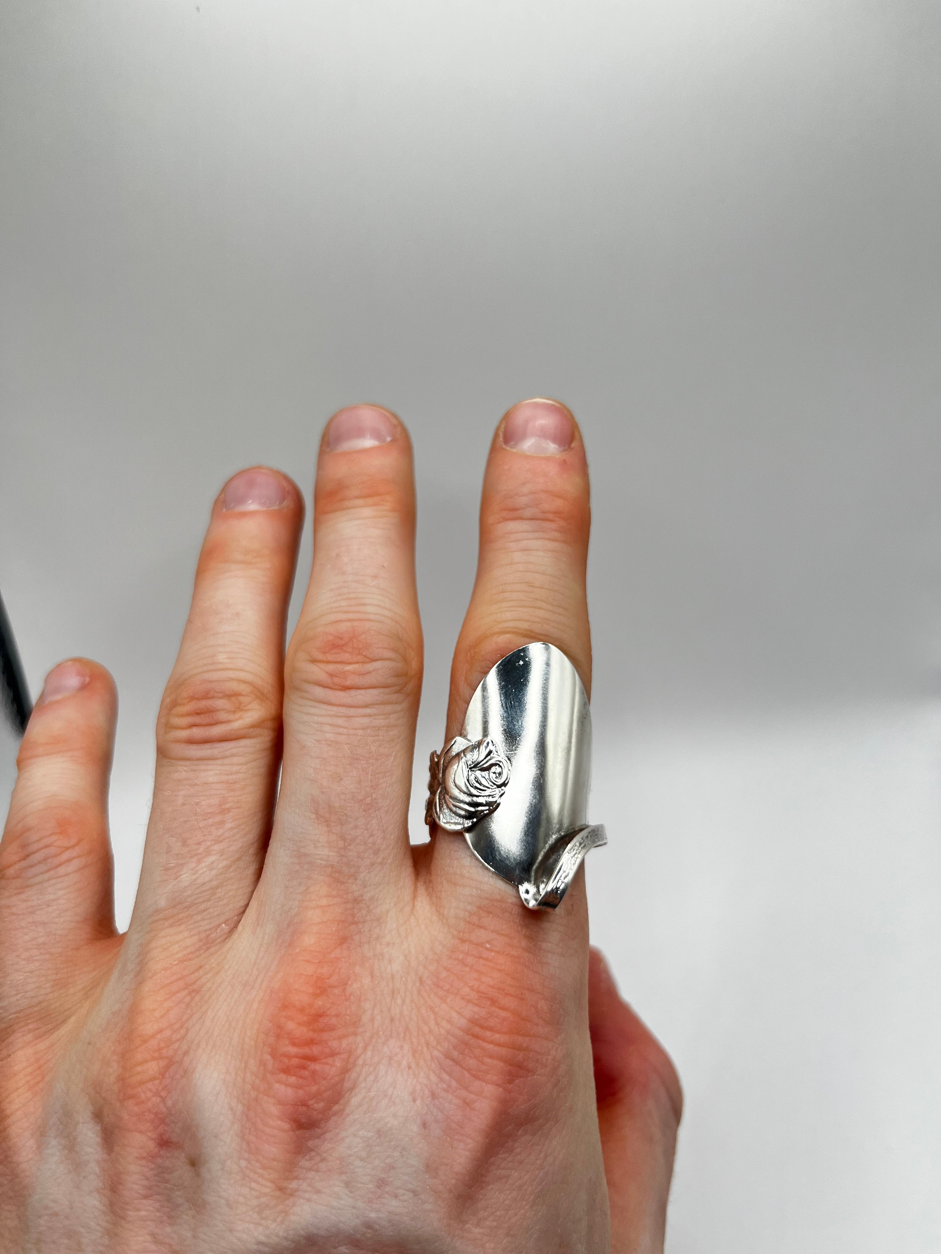 Vintage 813 Hopea Lusikkasormus - Säädettävä